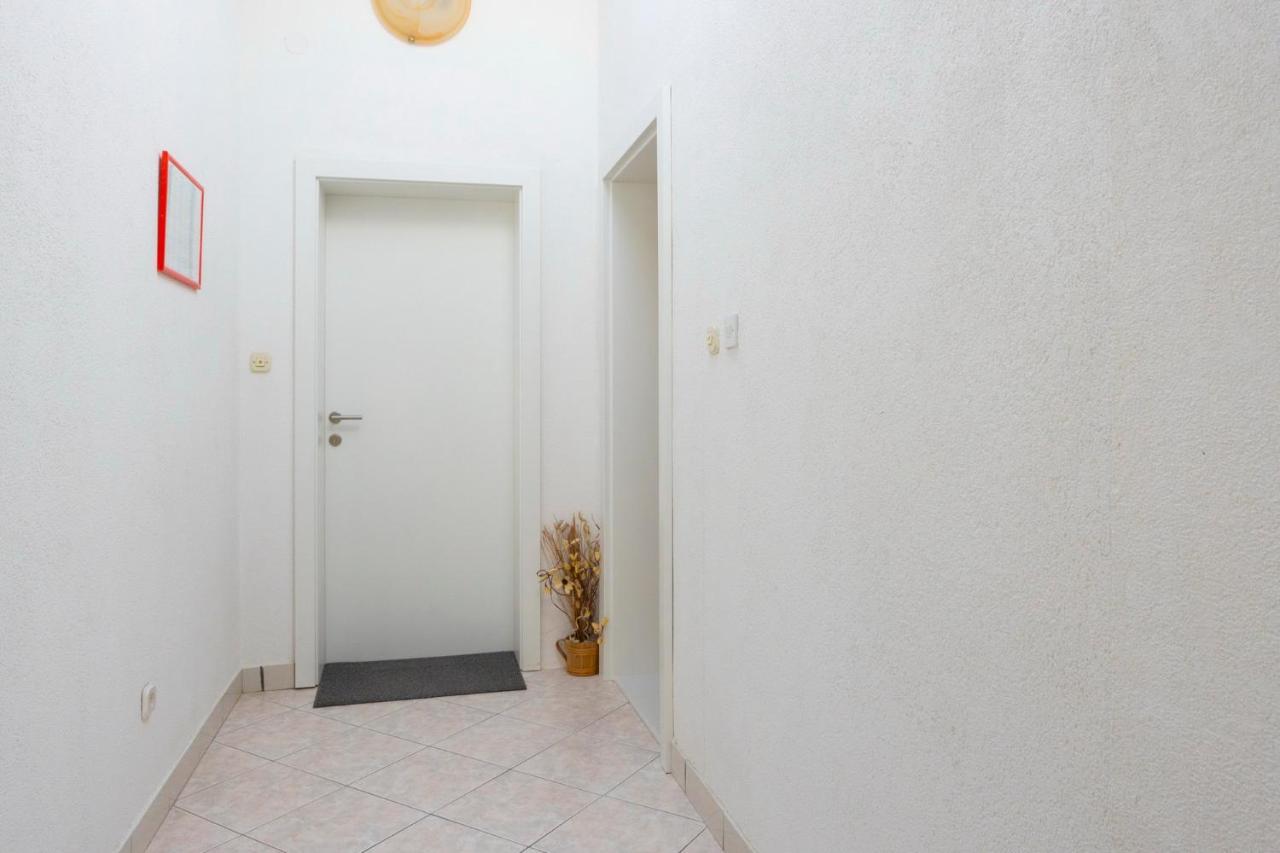 Koko Apartment Makarska Exterior photo